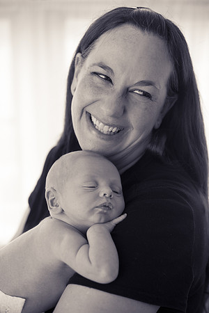 Quinn Newborn B&W-18