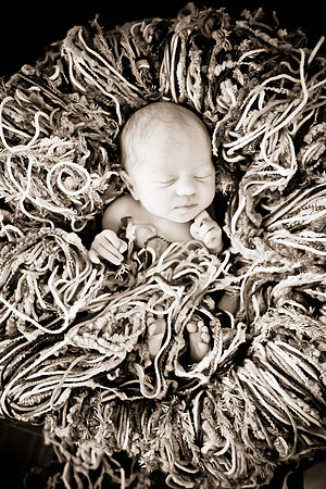 Slyvi Newborn-27