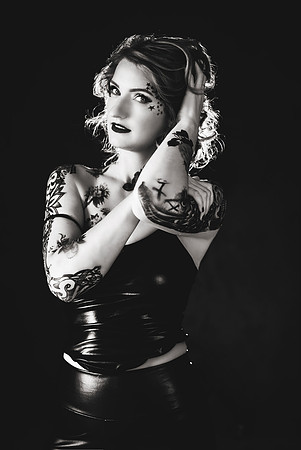 VonD-21b&w