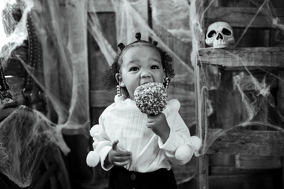 xSamira 2yr-204
