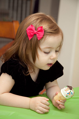 Mia 2yr B-Day-39