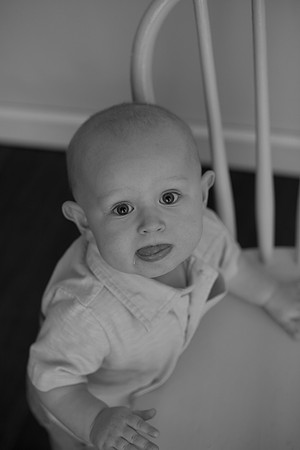 Liam 9mth B&W-29