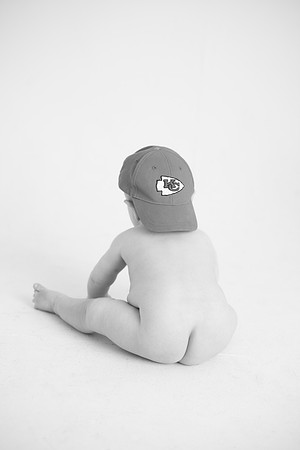 Liam 9mth B&W-57