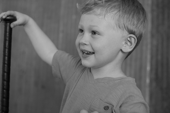 Liam 9mth B&W-47