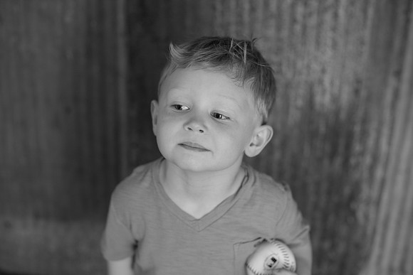 Liam 9mth B&W-43