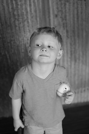 Liam 9mth B&W-44
