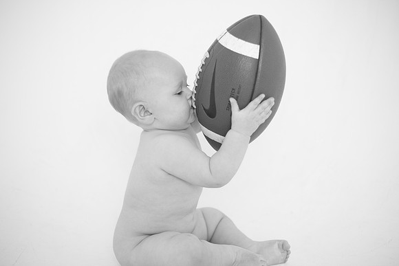 Liam 9mth B&W-69