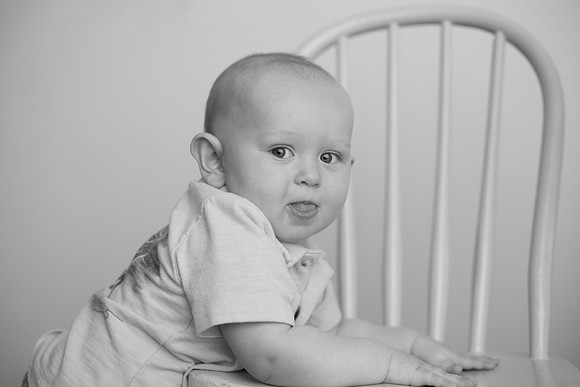 Liam 9mth B&W-28