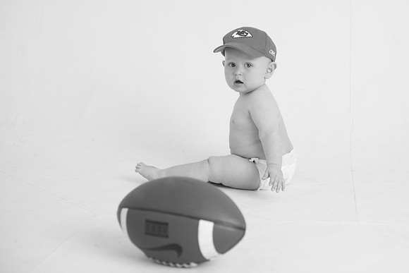 Liam 9mth B&W-50