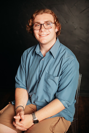 Senior-218