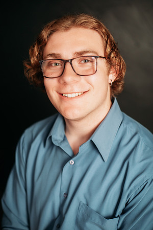 Senior-217