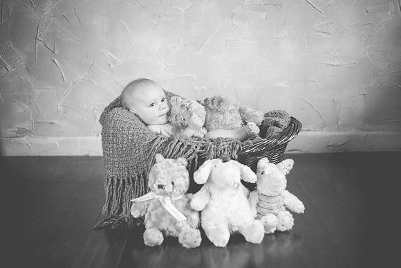 Toby 4mth-81