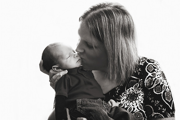 Mateo NB Family-25b&w