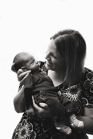 Mateo NB Family-27b&w