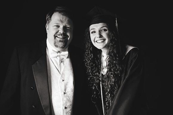Grad 2018-19b&w