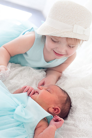 Alice Newborn-35