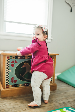 Cora 1yr-196