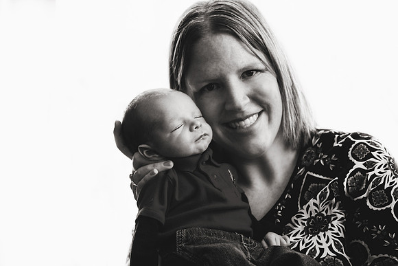 Mateo NB Family-23b&w