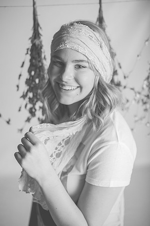 Senior-198