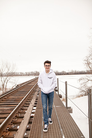 Senior-27
