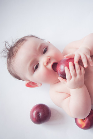 Nora 7mth Hungry-21