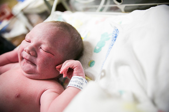 Matthew Birth-346