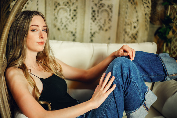 Abby Senior-58