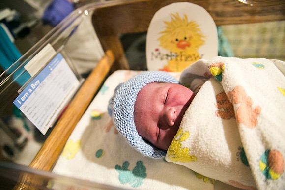 Matthew Birth-398