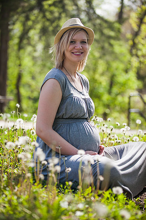 Kate's Belly Bump-194