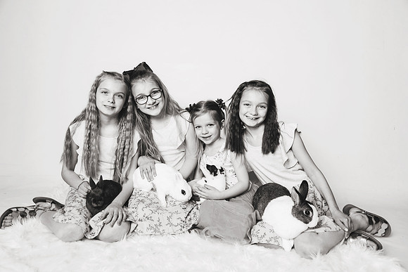 Bunnies 2018-21b&w