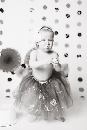 Karsta 1yr-112b&w