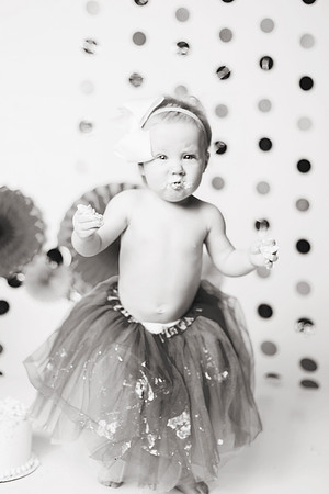 Karsta 1yr-114b&w
