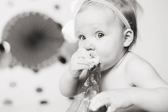 Karsta 1yr-121b&w