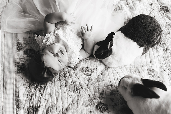 Bunnies 2018-148b&w