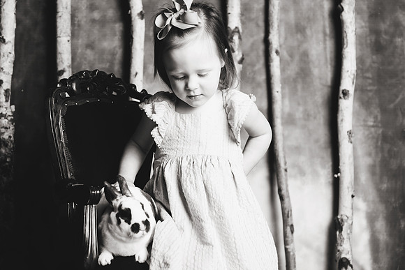 Cora Bunnies 2018-15b&w