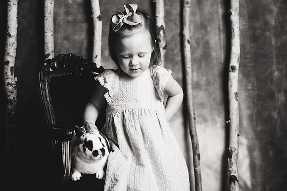 Cora Bunnies 2018-16b&w