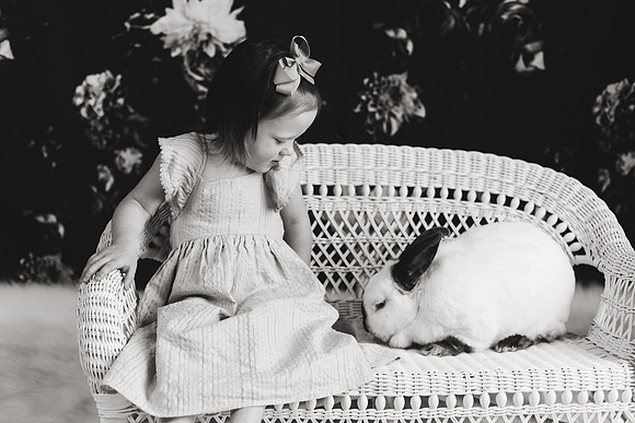 Cora Bunnies 2018-27b&w