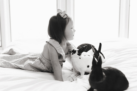Cora Bunnies 2018-31b&w