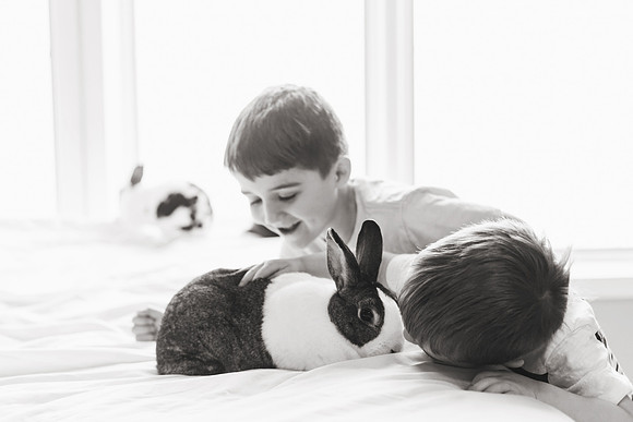 Lee Bunnies 2018-30b&w