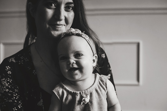 Scarlett 1yr-11b&w