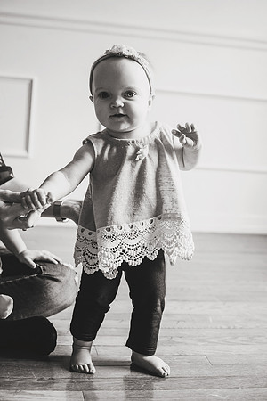 Scarlett 1yr-18b&w