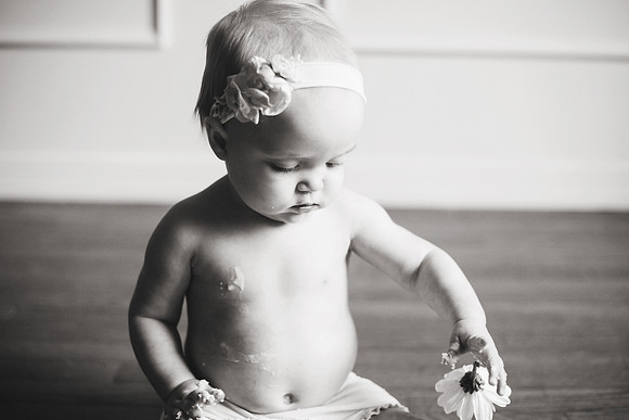 Scarlett 1yr-123b&w