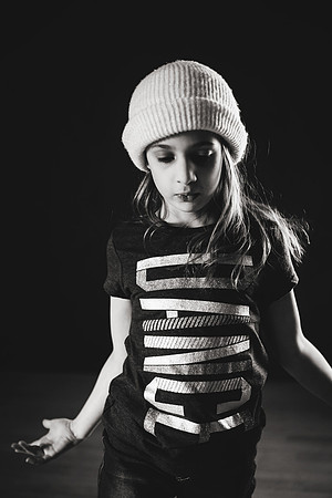Kayleigh 2018-13b&w