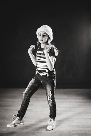 Kayleigh 2018-17b&w