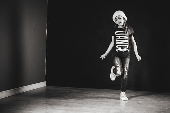 Kayleigh 2018-18b&w