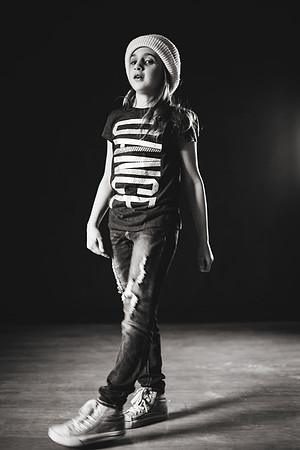 Kayleigh 2018-20b&w