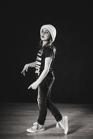 Kayleigh 2018-32b&w