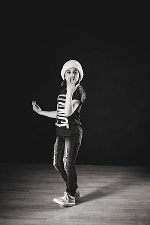 Kayleigh 2018-34b&w
