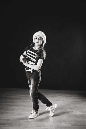 Kayleigh 2018-36b&w