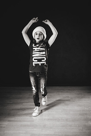 Kayleigh 2018-37b&w